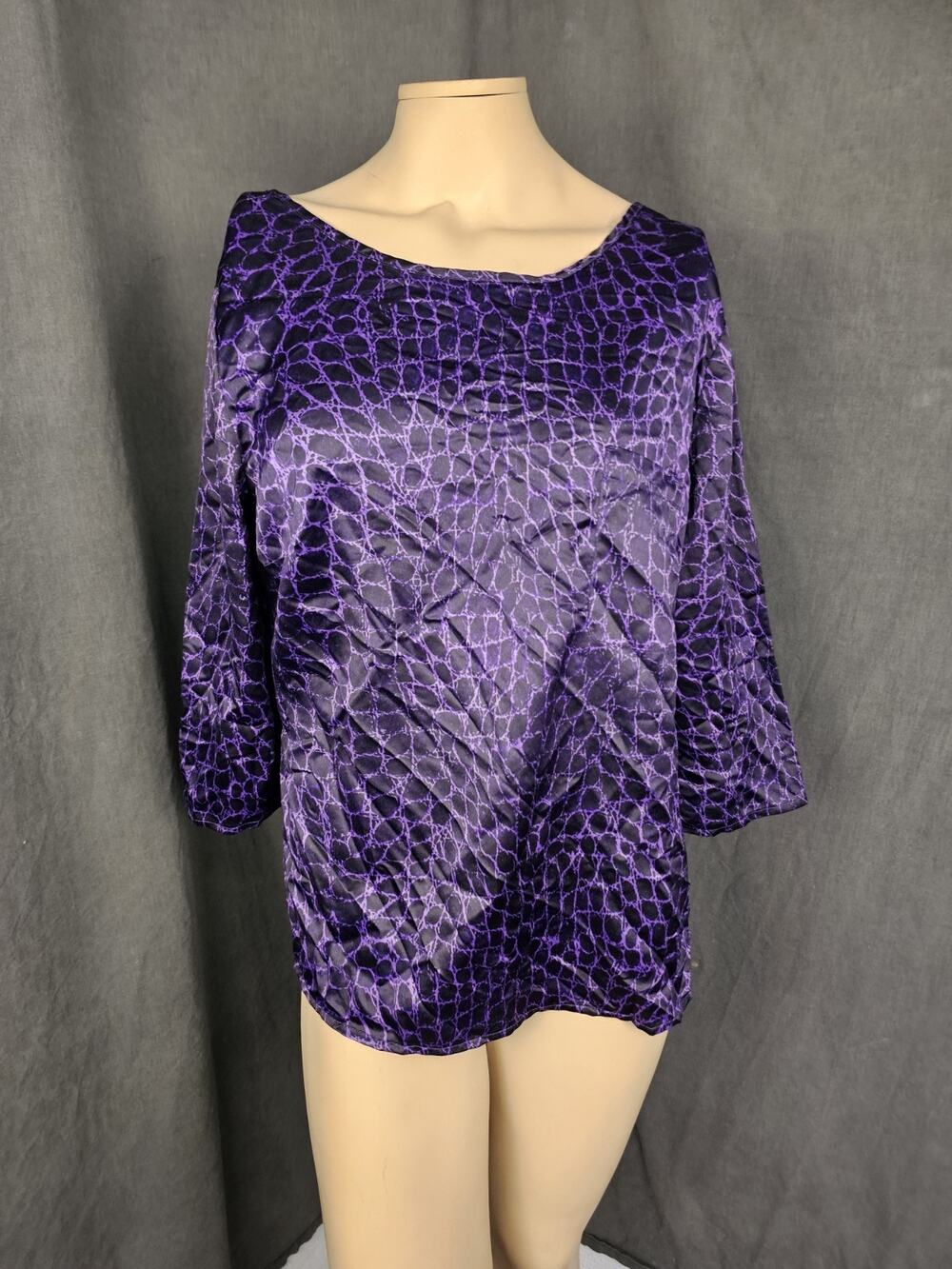 ANA A New Approach Blouse L Purple Animal Crackle Satin Scoop Neck Shirt Glam